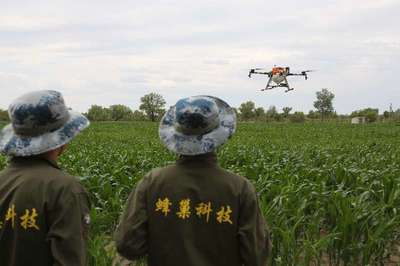 牽手京東優(yōu)質(zhì)資源,深入基層提供整套解決方案